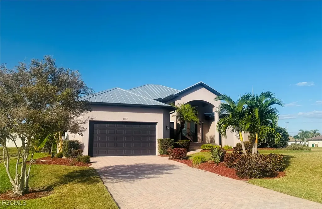 4313 NW 21st Street Cape Coral FL 33993