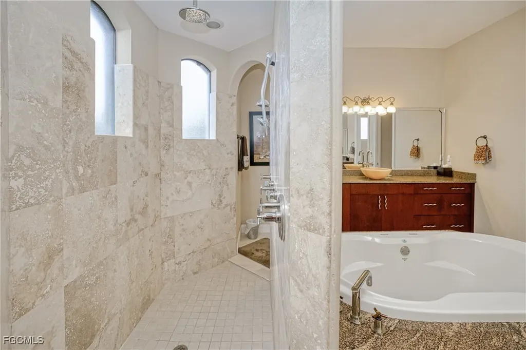 4313 NW 21st Street Cape Coral FL 33993