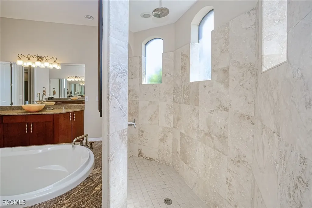 4313 NW 21st Street Cape Coral FL 33993