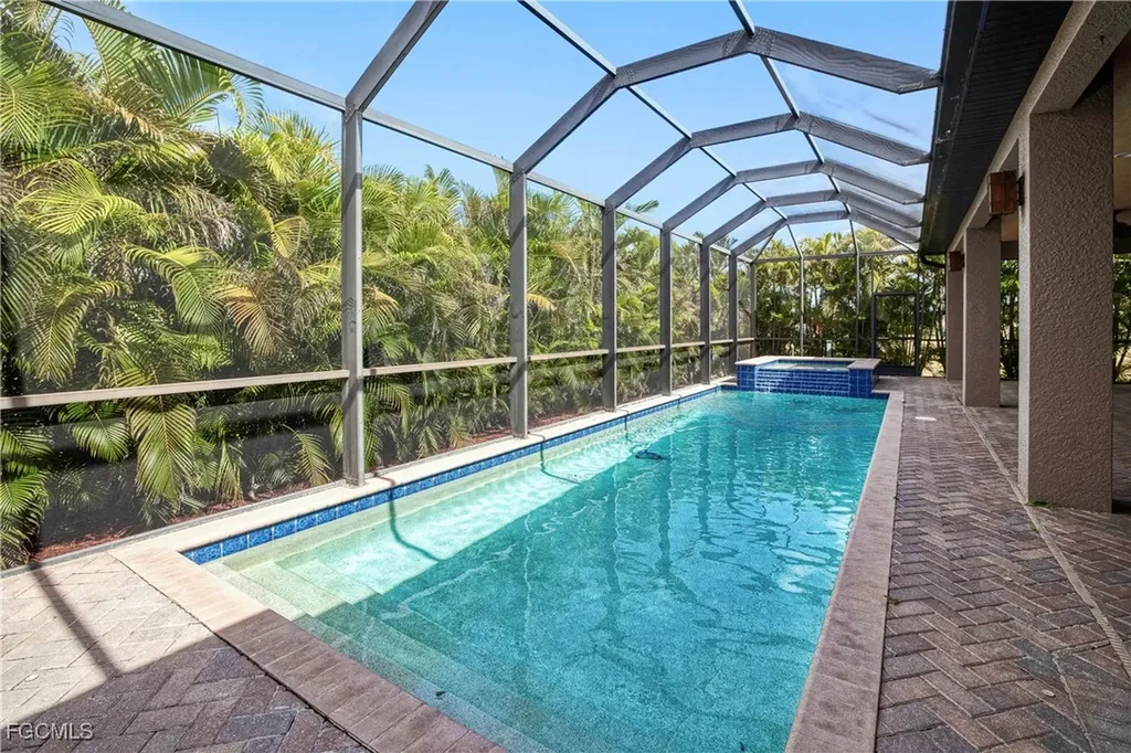 4313 NW 21st Street Cape Coral FL 33993