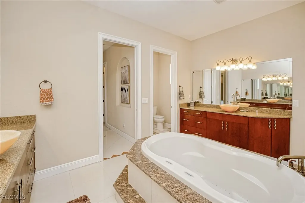 4313 NW 21st Street Cape Coral FL 33993