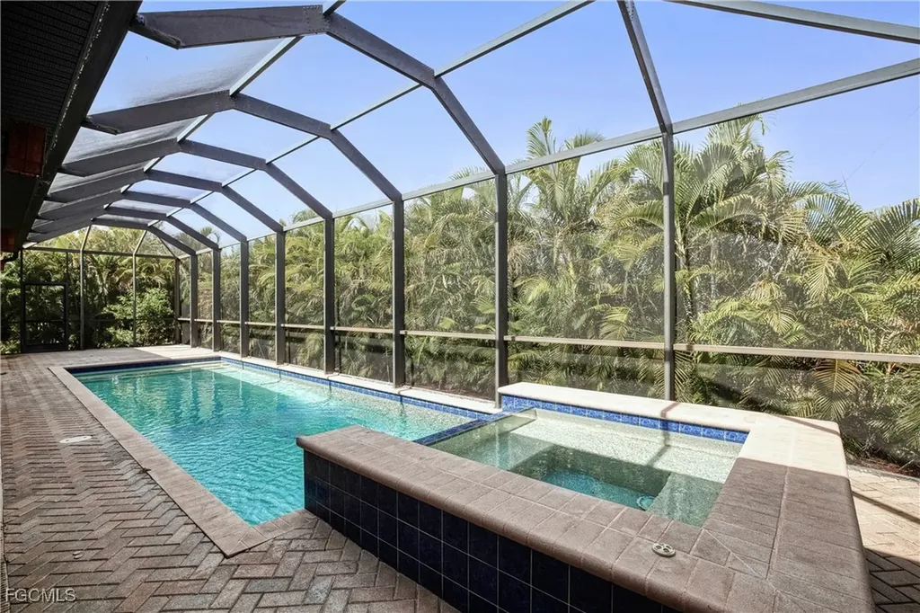 4313 NW 21st Street Cape Coral FL 33993