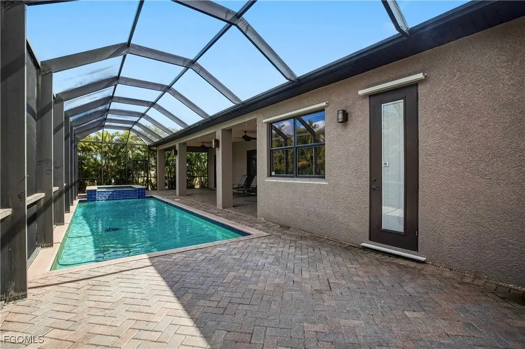4313 NW 21st Street Cape Coral FL 33993