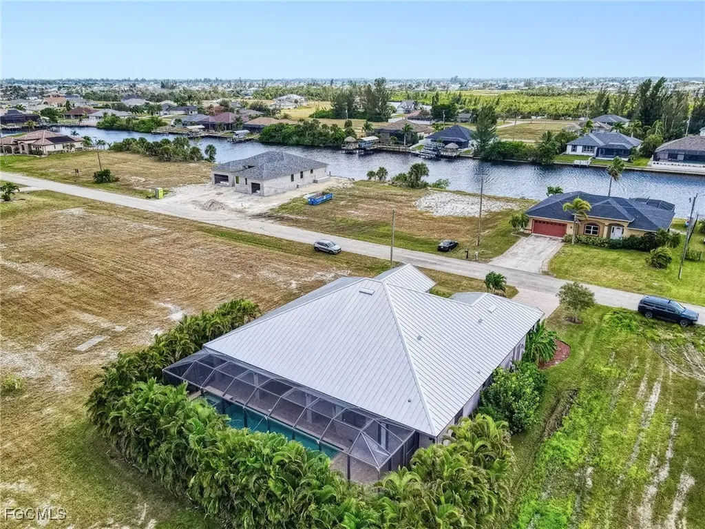 4313 NW 21st Street Cape Coral FL 33993