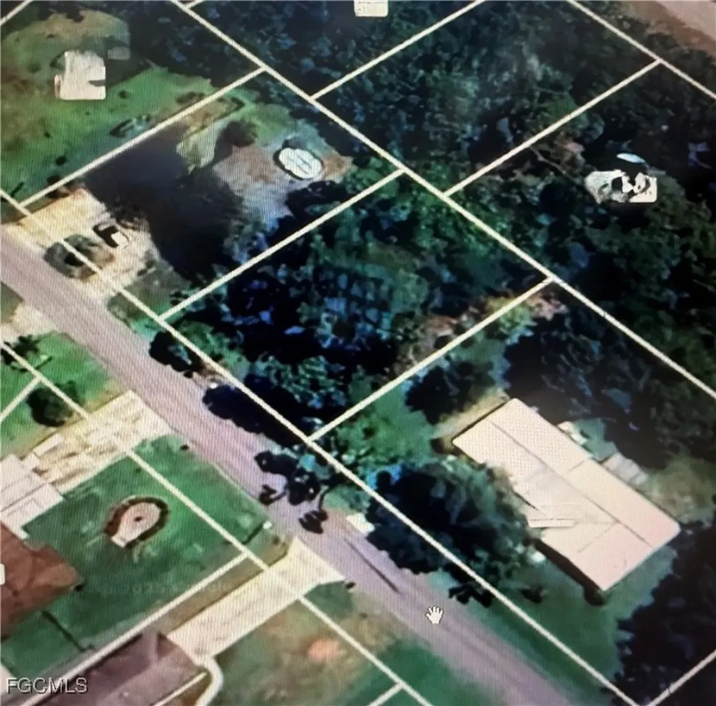 1557 Spring Lane Lake Placid FL 33852