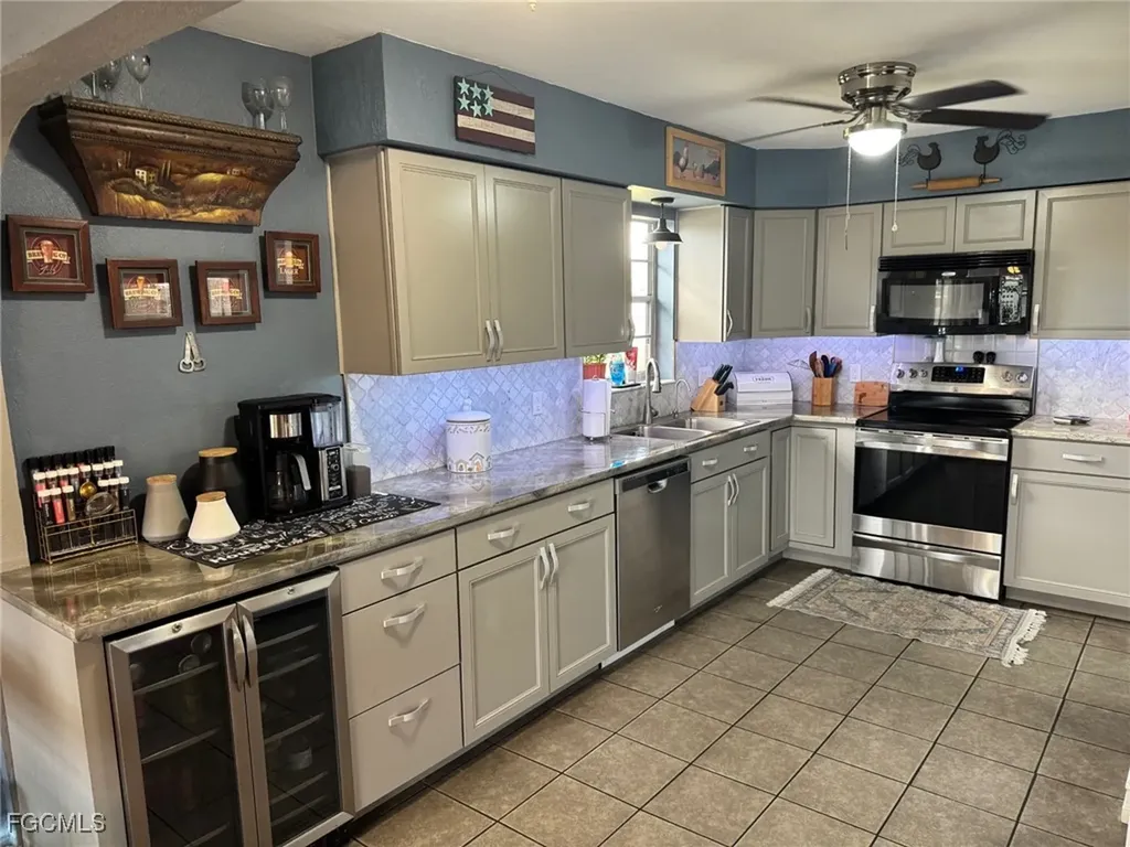 1941 NE 14th Street Cape Coral FL 33909