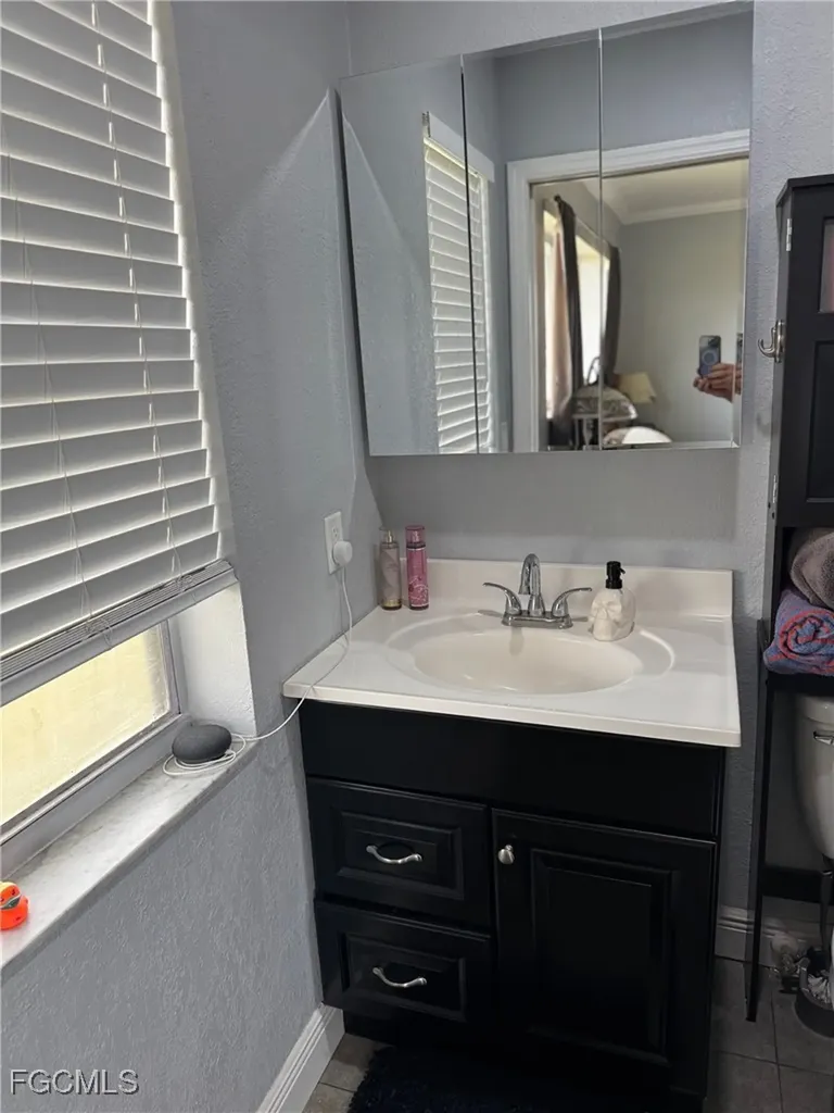 1941 NE 14th Street Cape Coral FL 33909