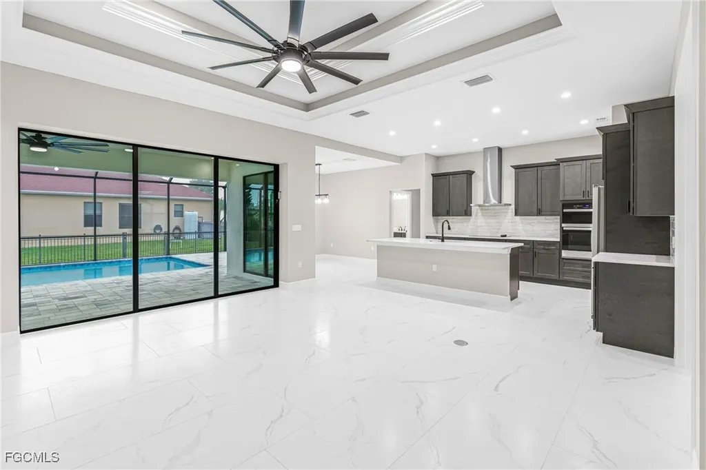 2301 NW 34th Avenue Cape Coral FL 33993