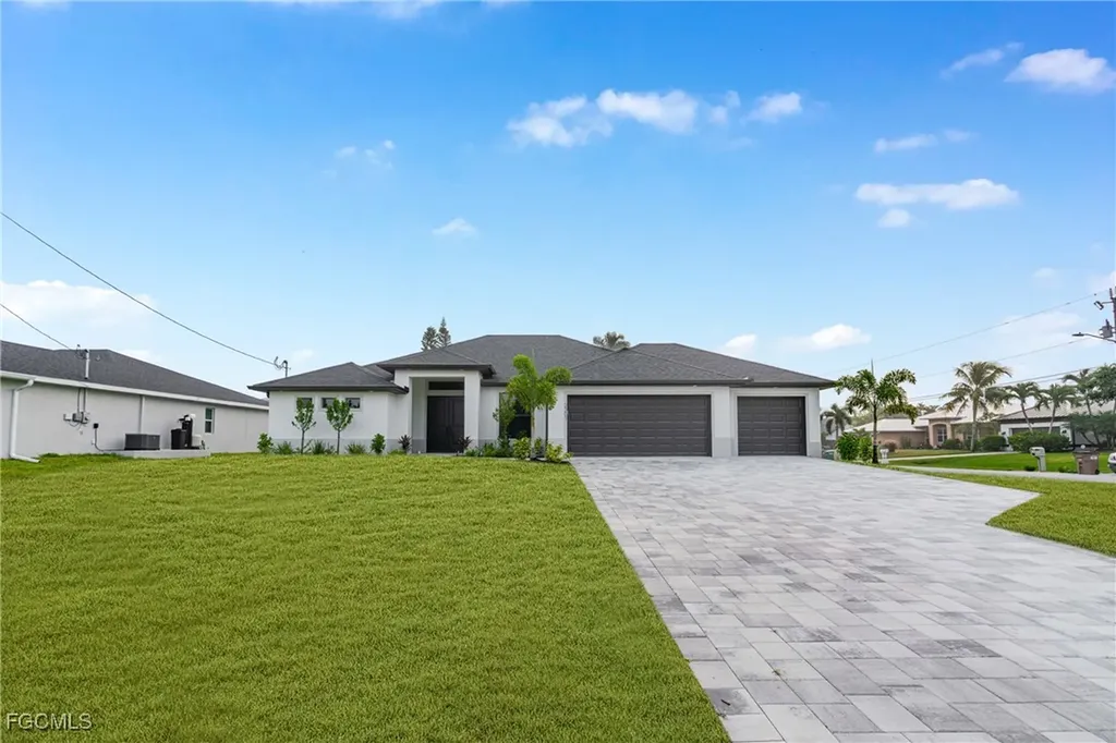 2301 NW 34th Avenue Cape Coral FL 33993