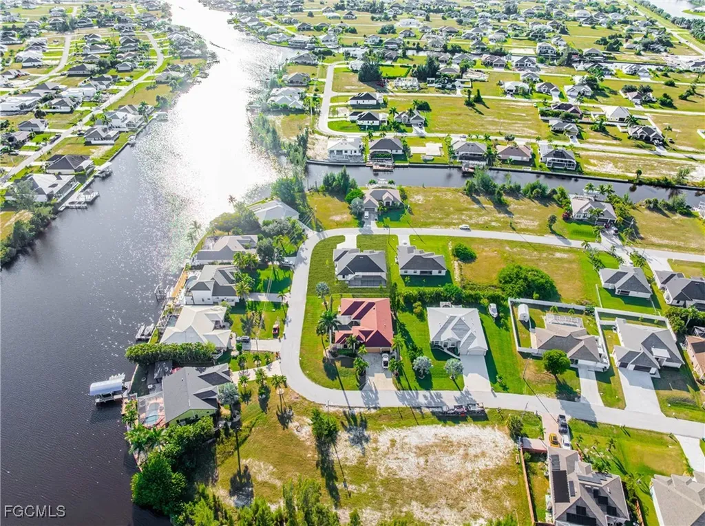 2301 NW 34th Avenue Cape Coral FL 33993