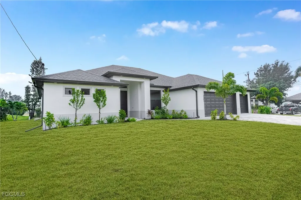 2301 NW 34th Avenue Cape Coral FL 33993