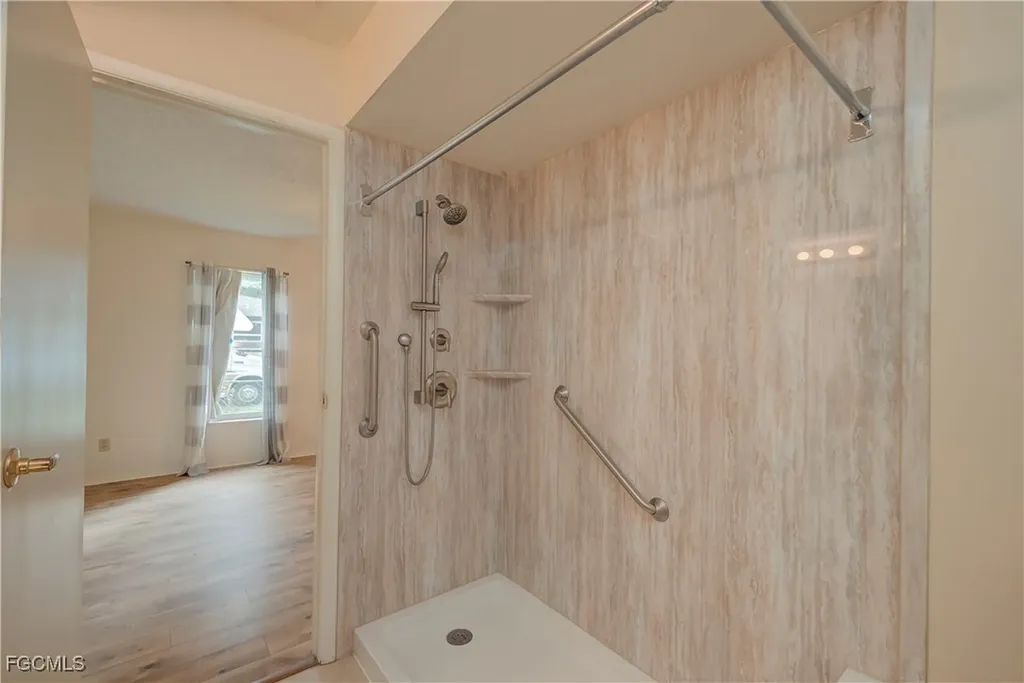 12606 6th Street Fort Myers FL 33905