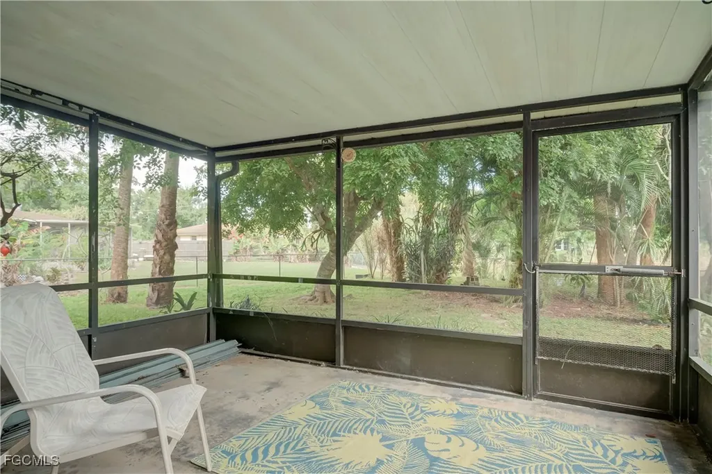 12606 6th Street Fort Myers FL 33905