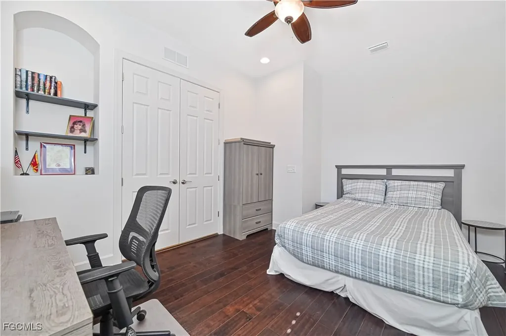 10251 Glastonbury Circle Fort Myers FL 33913