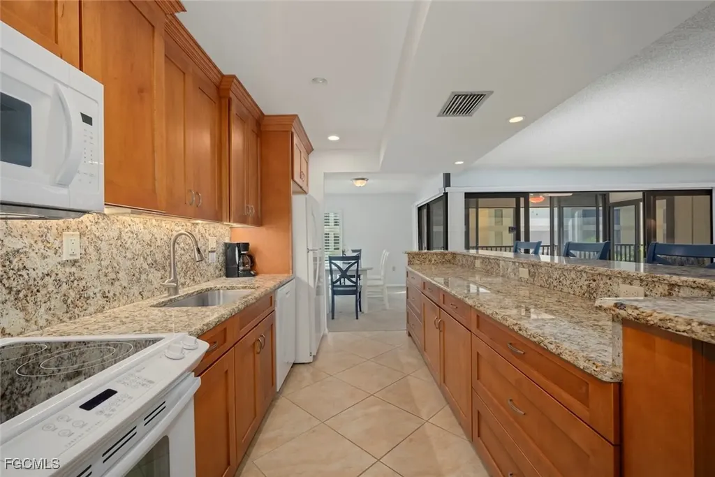 2721 W Gulf Drive Sanibel FL 33957