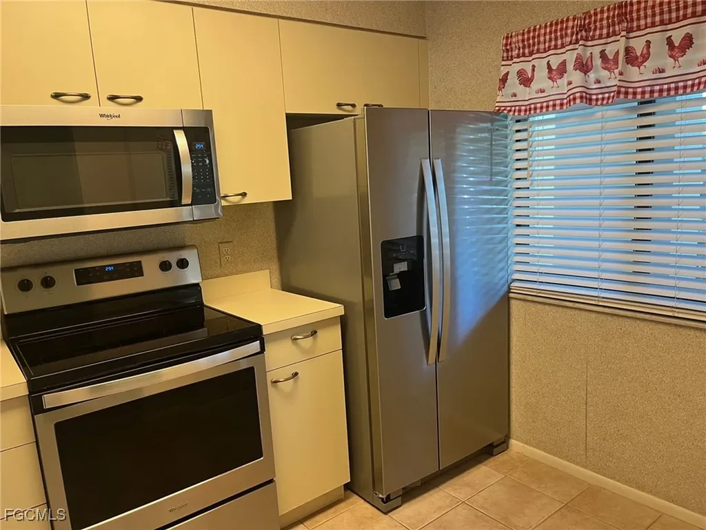 7406 Lake Breeze Drive Fort Myers FL 33907