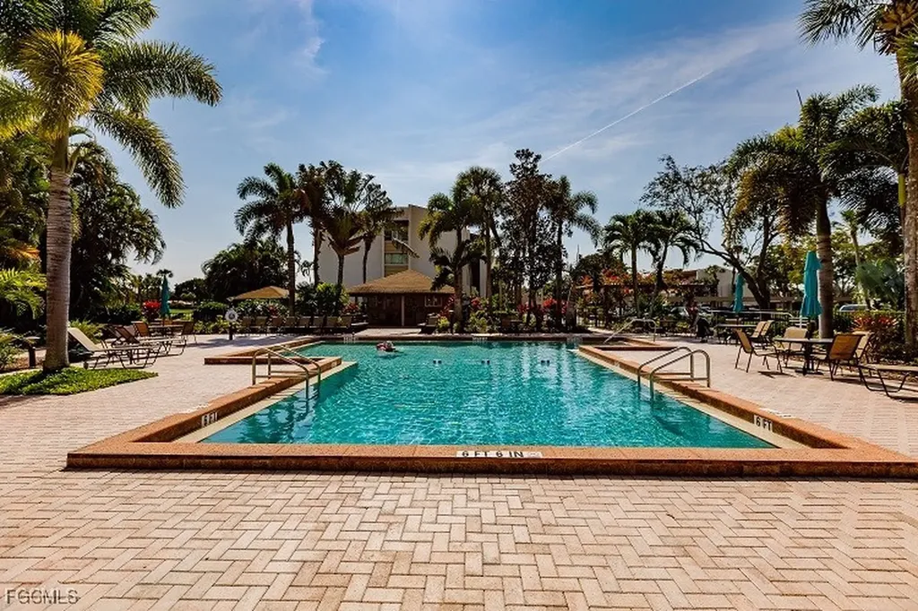 4585 Trawler Court Fort Myers FL 33919