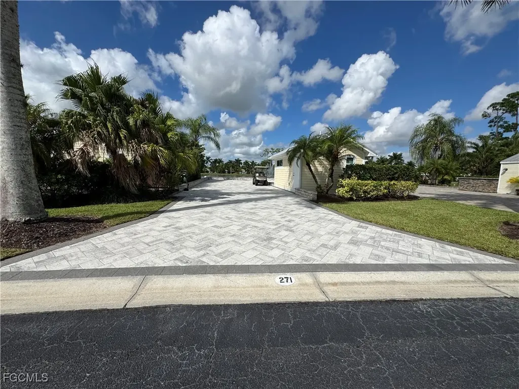 Lot 271 3032 Gray Eagle Parkway Labelle FL 33935