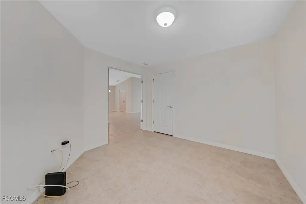 2457 Hopefield Court Cape Coral FL 33991