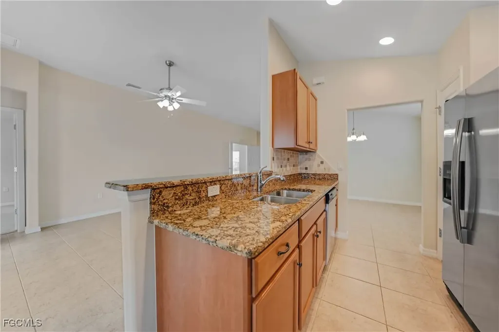 2457 Hopefield Court Cape Coral FL 33991