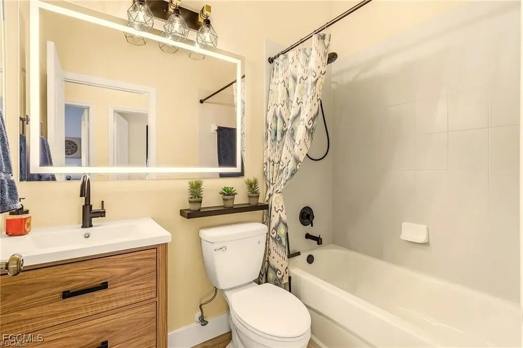 13841 Village Creek Drive Fort Myers FL 33908