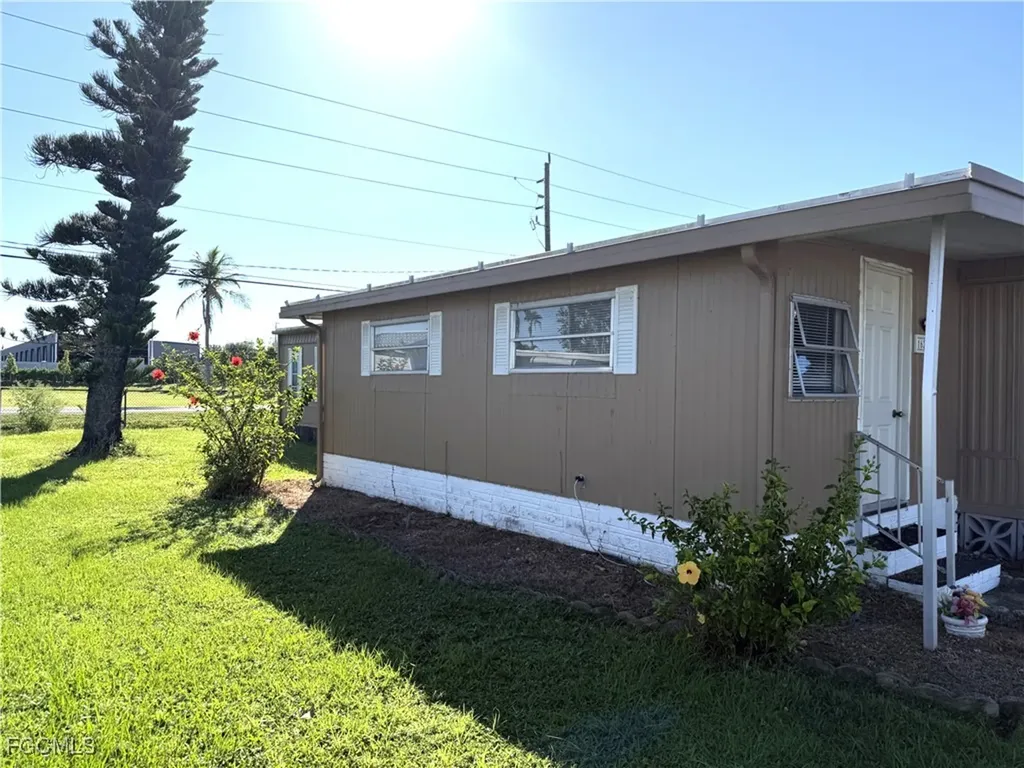 16211 Cynthia Court Fort Myers FL 33908