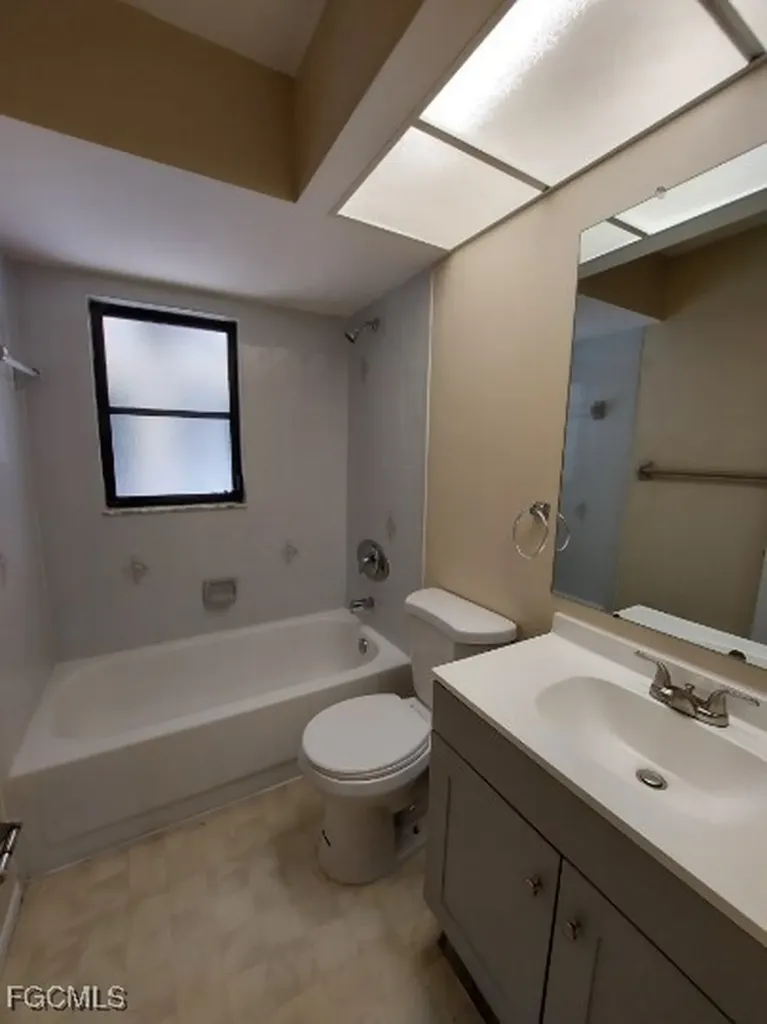 801 SW 10th Place Cape Coral FL 33991