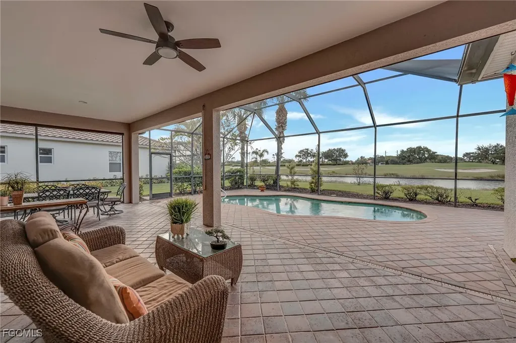 3221 Orangetree Bend Fort Myers FL 33905