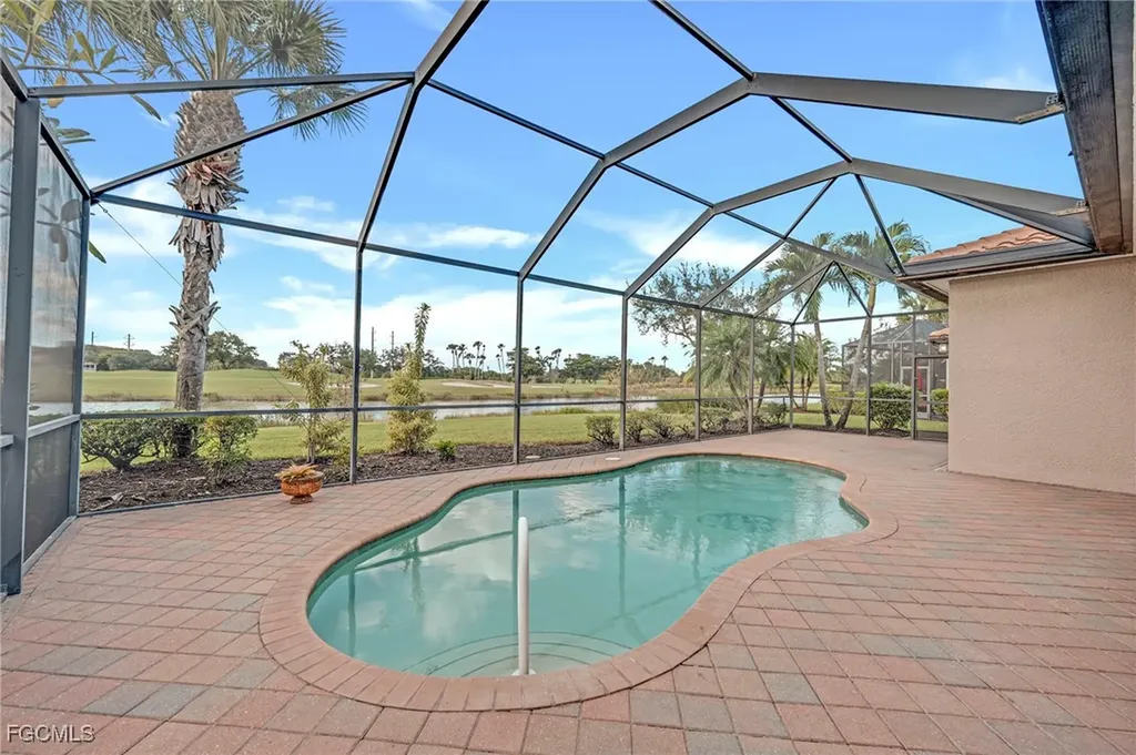 3221 Orangetree Bend Fort Myers FL 33905