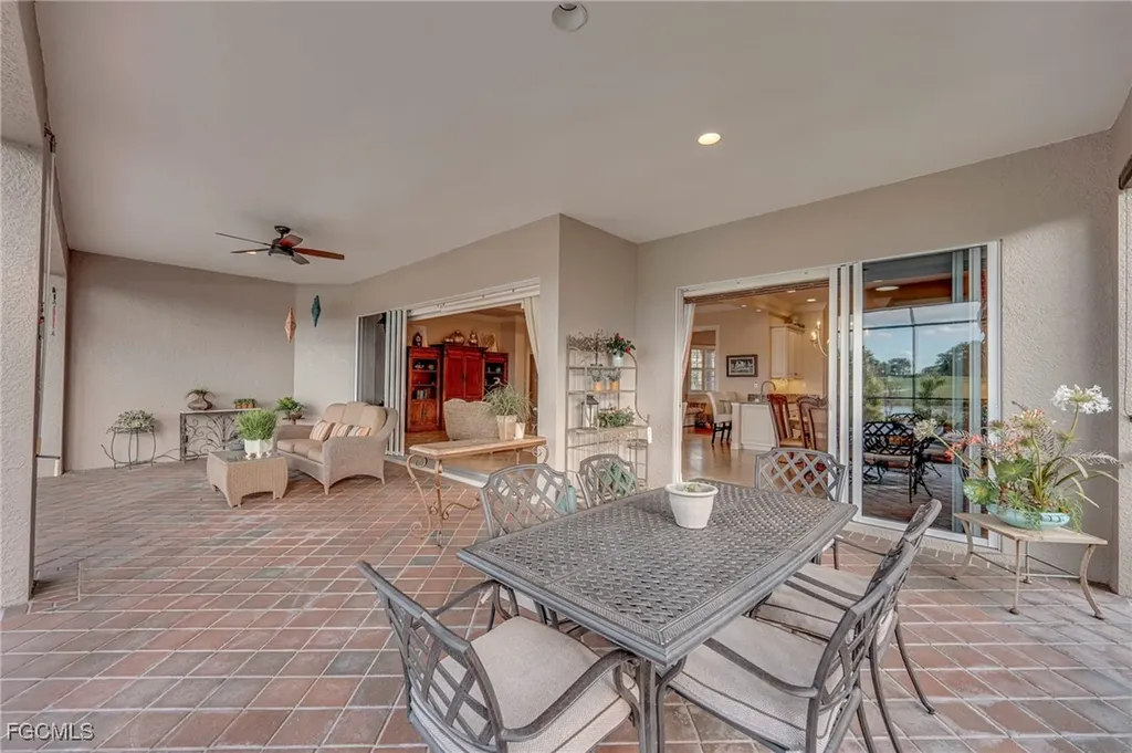 3221 Orangetree Bend Fort Myers FL 33905