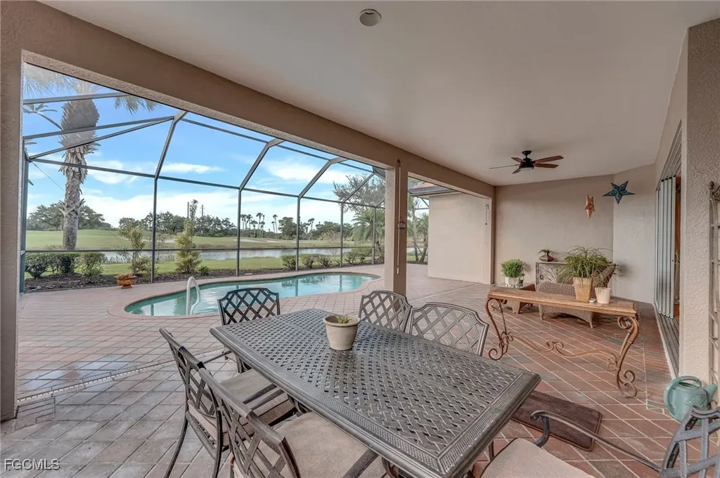 3221 Orangetree Bend Fort Myers FL 33905