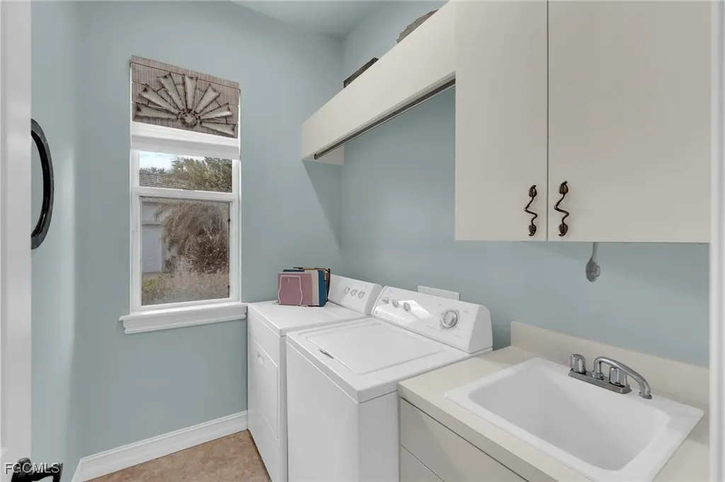 3221 Orangetree Bend Fort Myers FL 33905