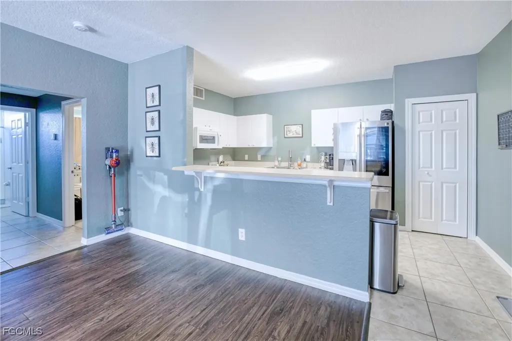 1040 Hancock Creek South Boulevard Cape Coral FL 33909