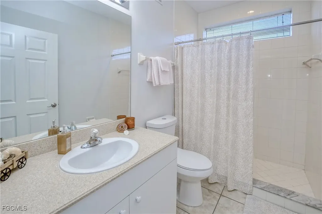 1040 Hancock Creek South Boulevard Cape Coral FL 33909