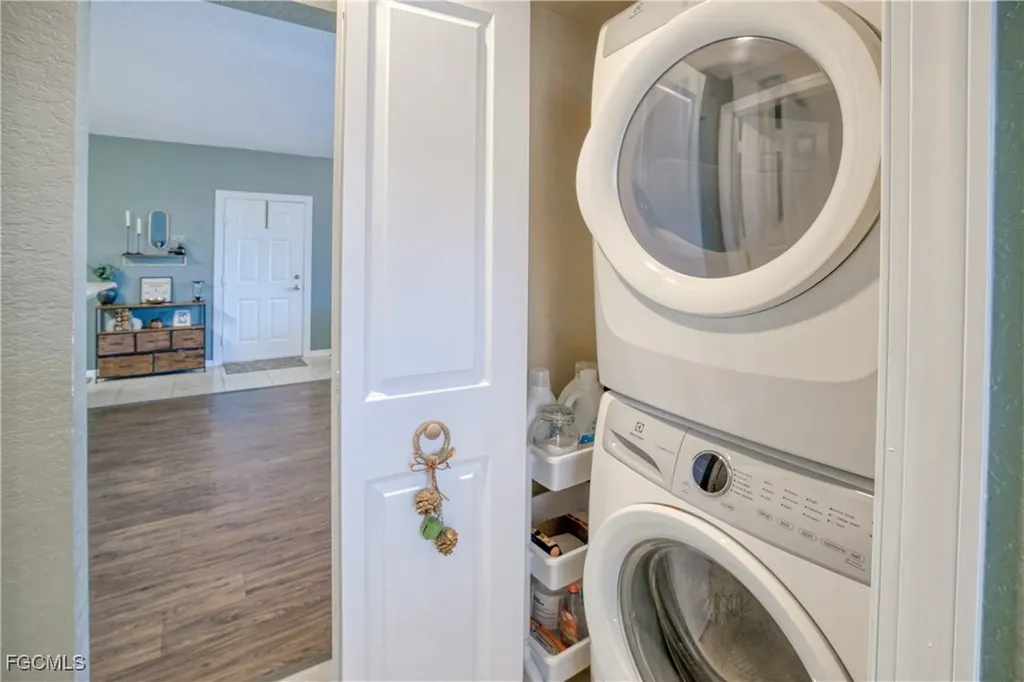 1040 Hancock Creek South Boulevard Cape Coral FL 33909