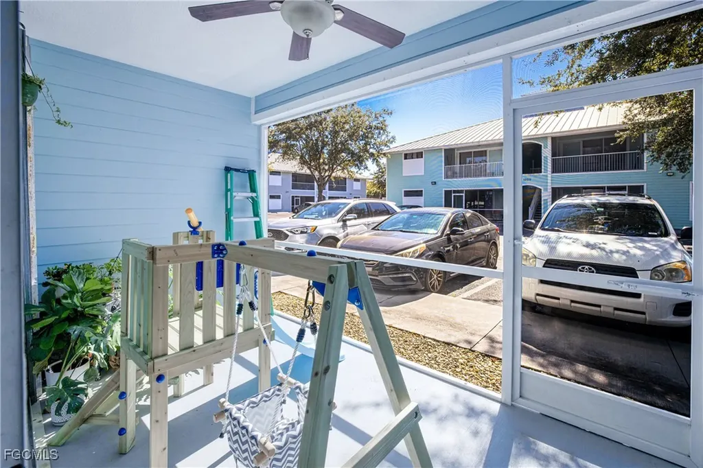 1040 Hancock Creek South Boulevard Cape Coral FL 33909