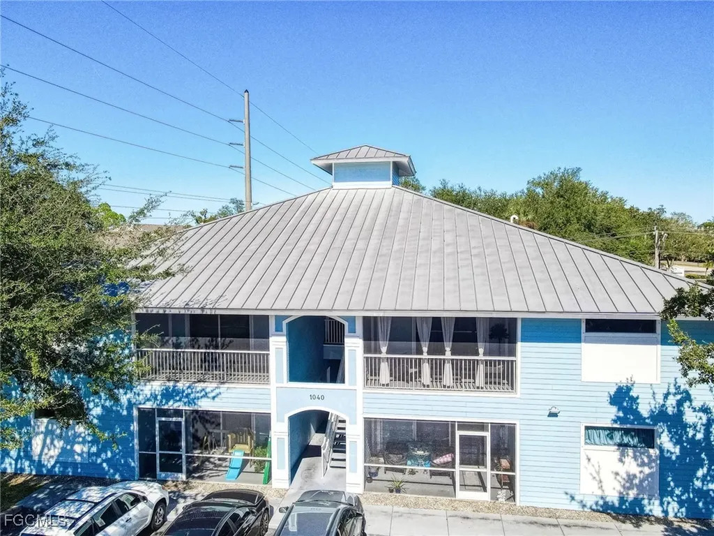 1040 Hancock Creek South Boulevard Cape Coral FL 33909