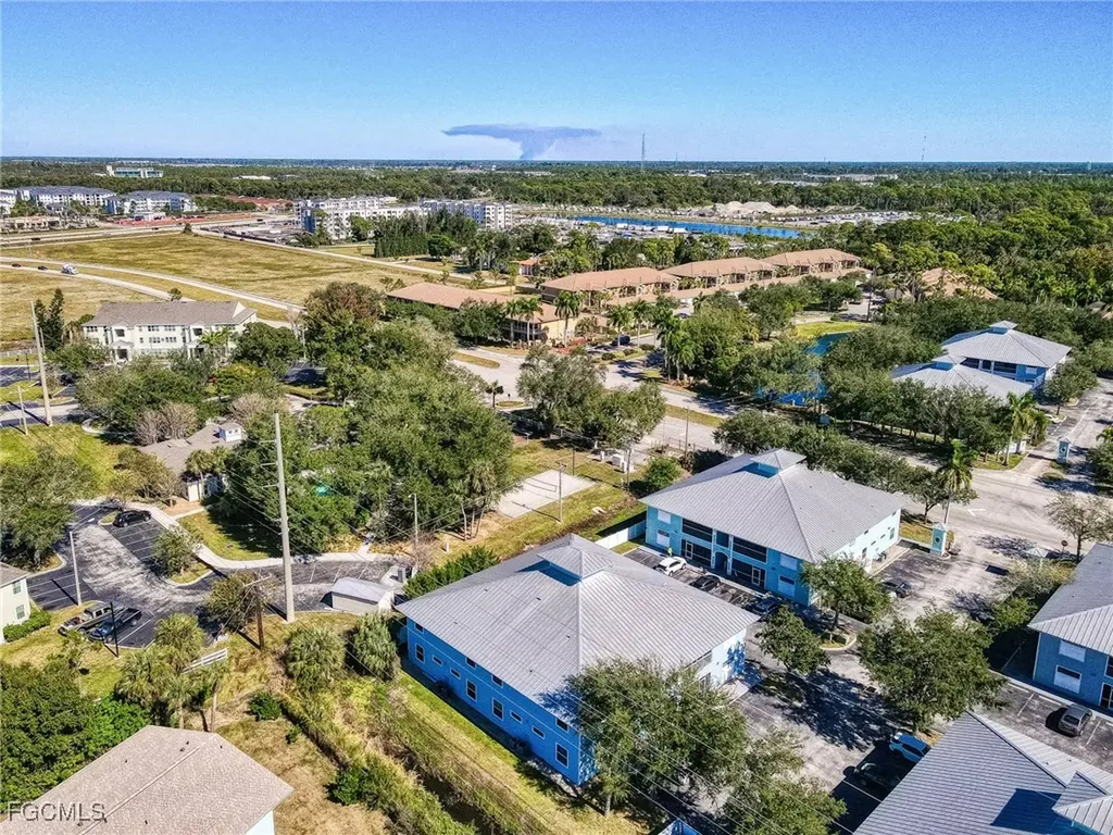 1040 Hancock Creek South Boulevard Cape Coral FL 33909