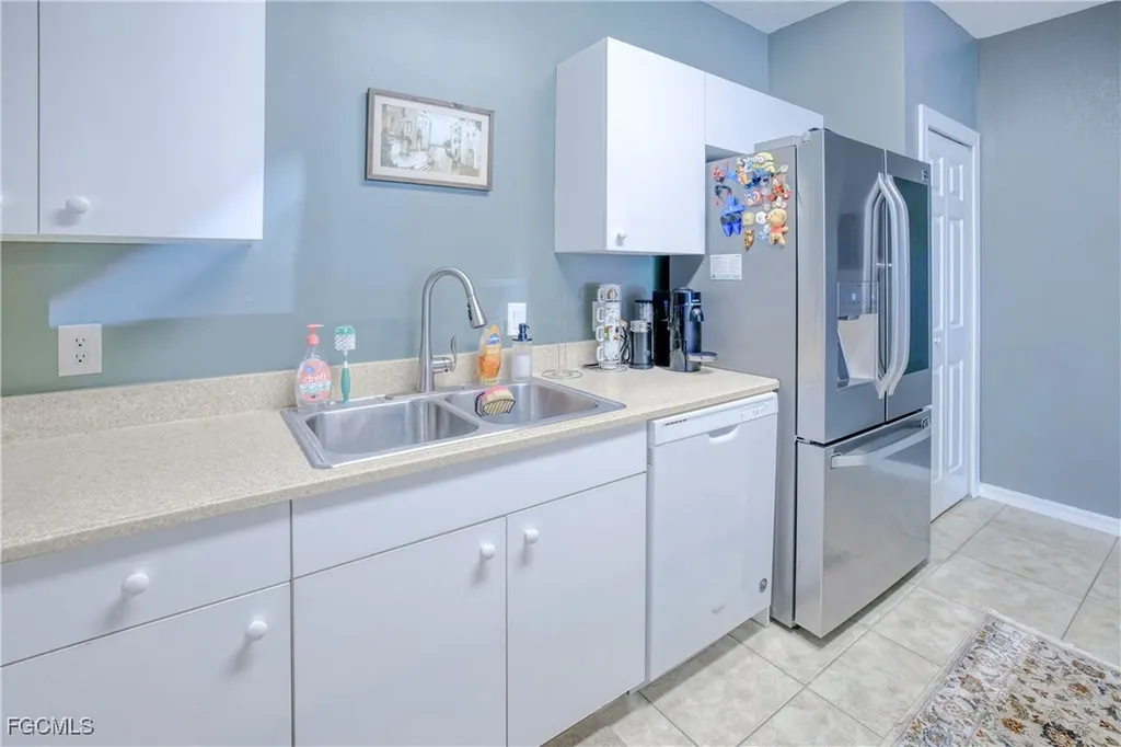 1040 Hancock Creek South Boulevard Cape Coral FL 33909