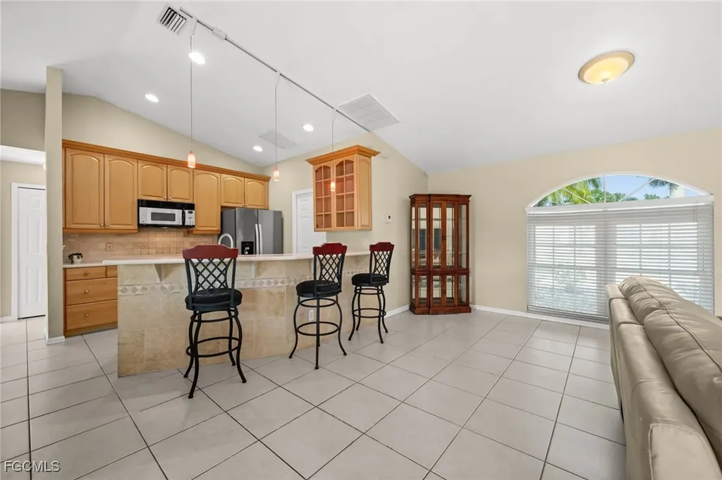 302 SE 34th Street Cape Coral FL 33904