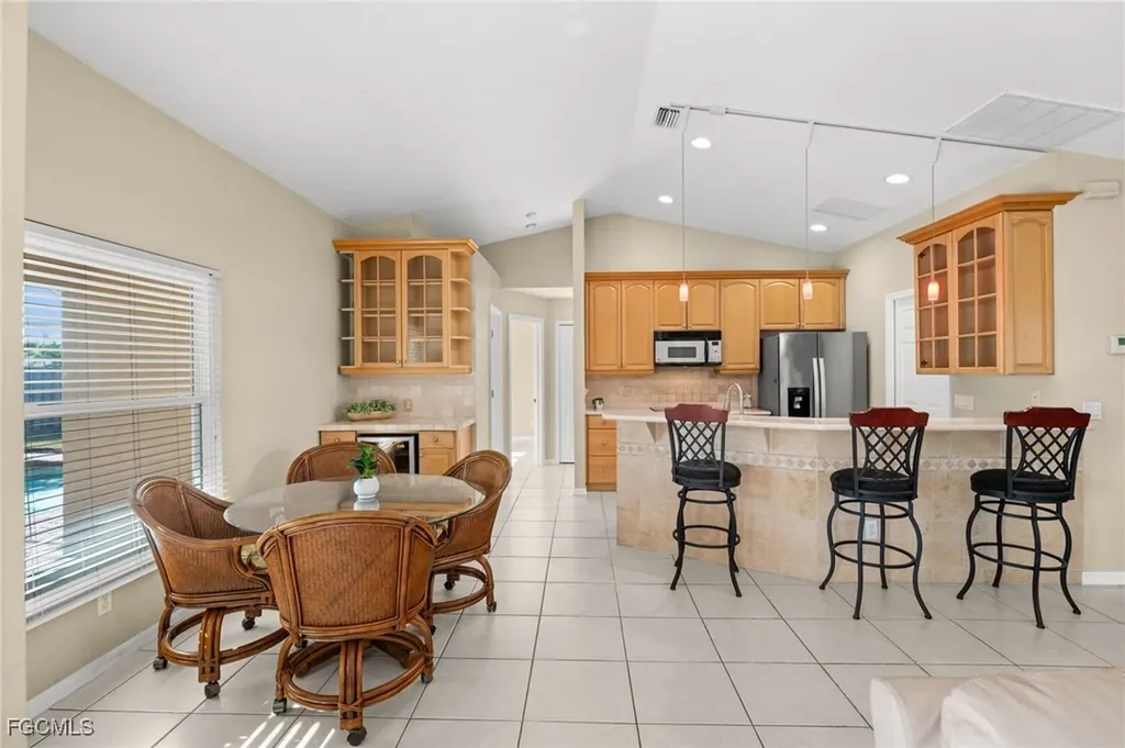 302 SE 34th Street Cape Coral FL 33904