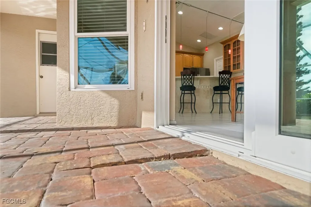 302 SE 34th Street Cape Coral FL 33904