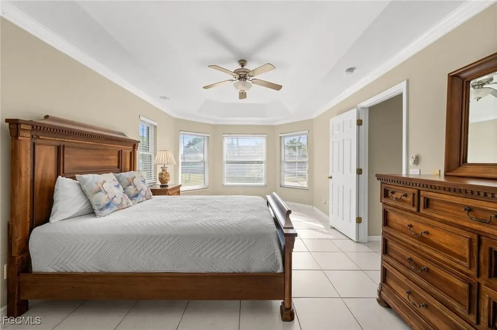 302 SE 34th Street Cape Coral FL 33904