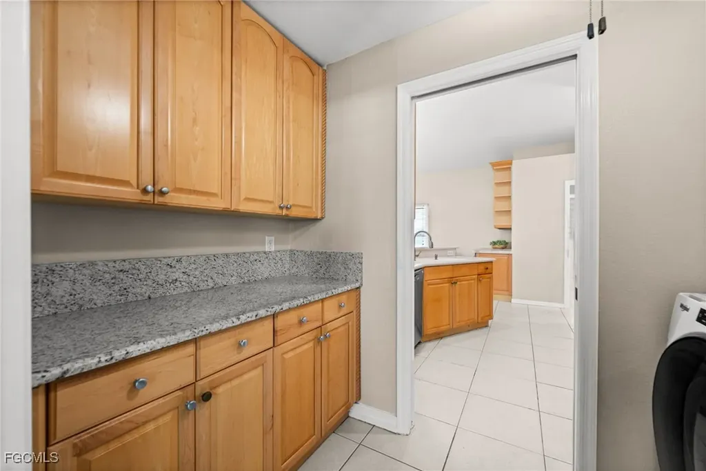 302 SE 34th Street Cape Coral FL 33904
