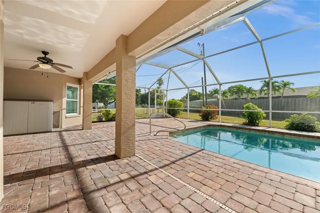 302 SE 34th Street Cape Coral FL 33904
