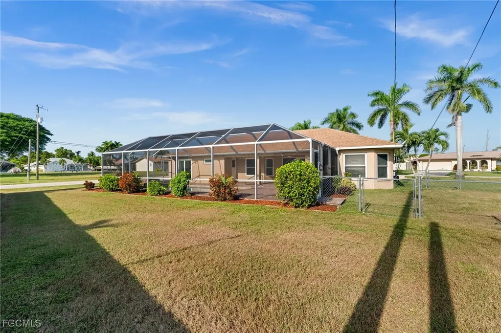 302 SE 34th Street Cape Coral FL 33904