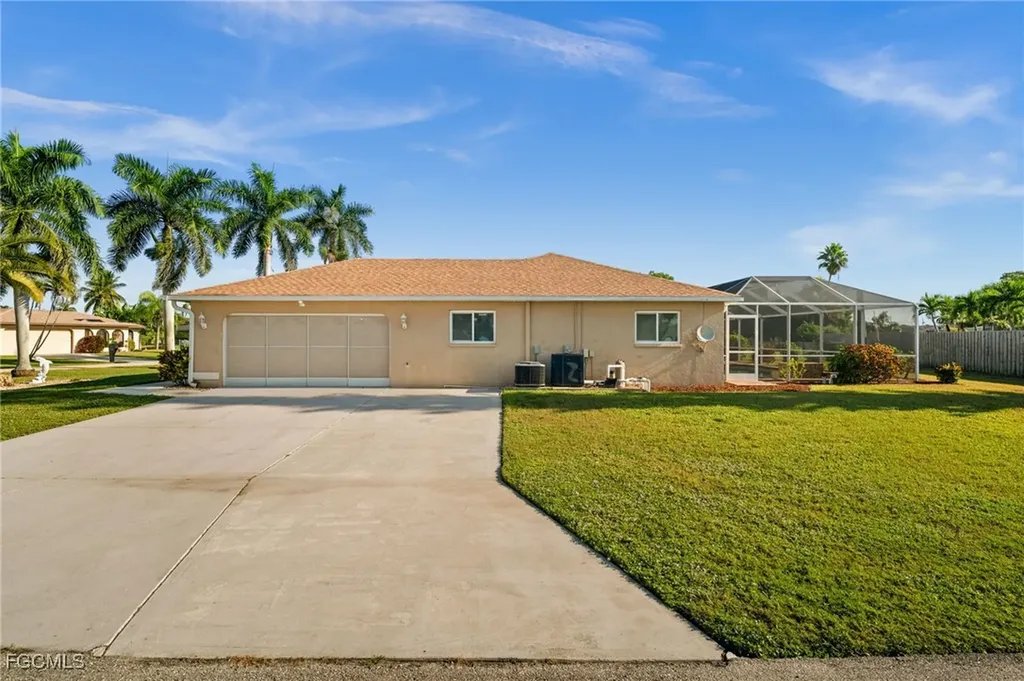 302 SE 34th Street Cape Coral FL 33904