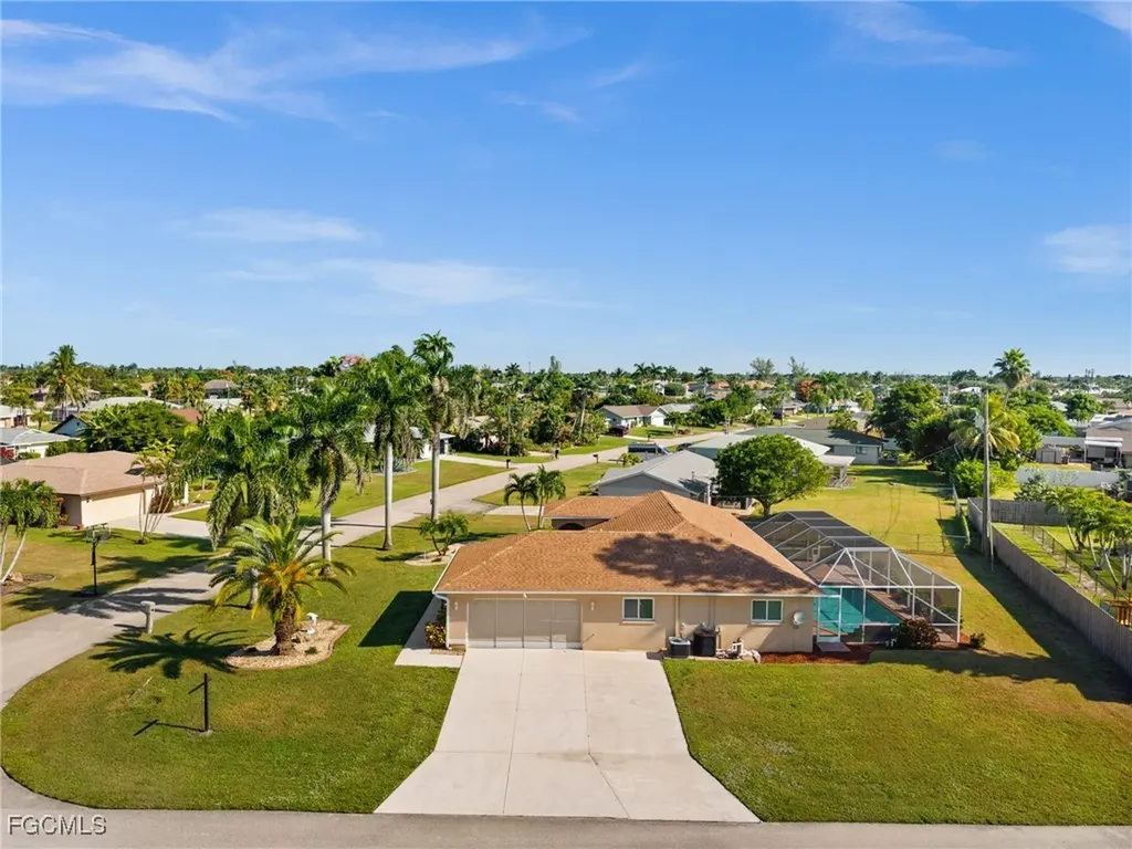 302 SE 34th Street Cape Coral FL 33904