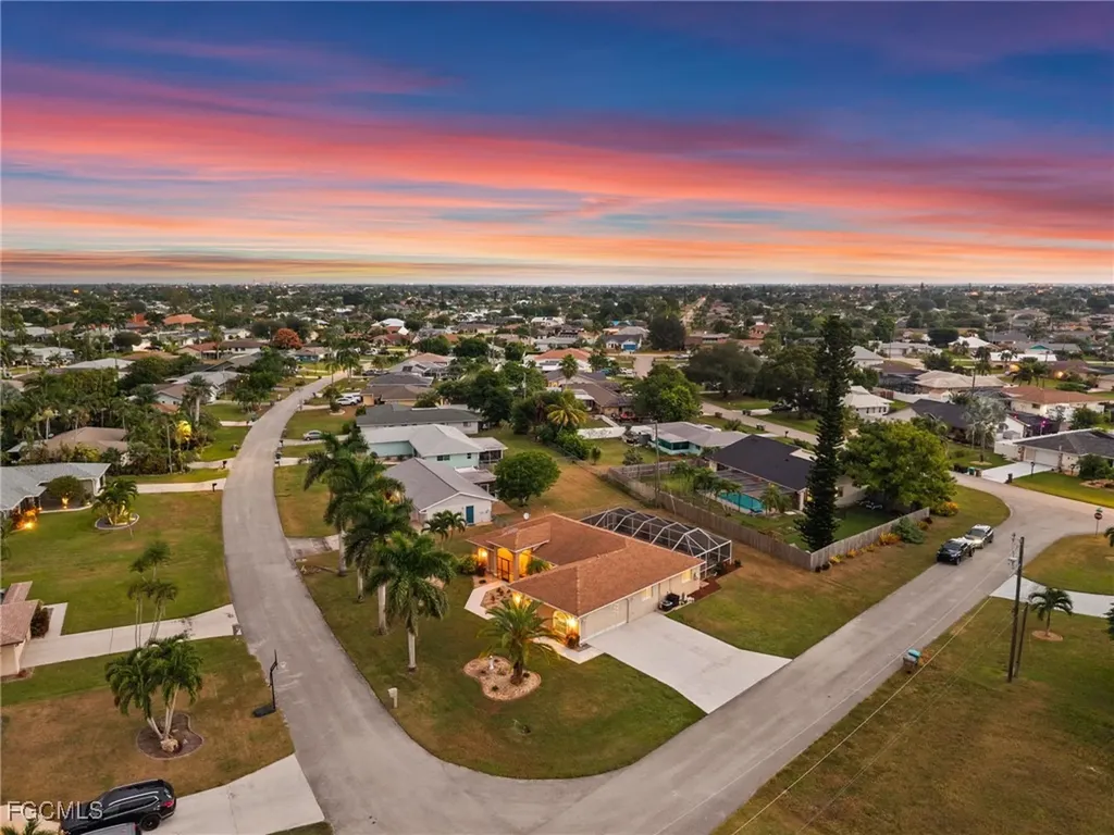 302 SE 34th Street Cape Coral FL 33904