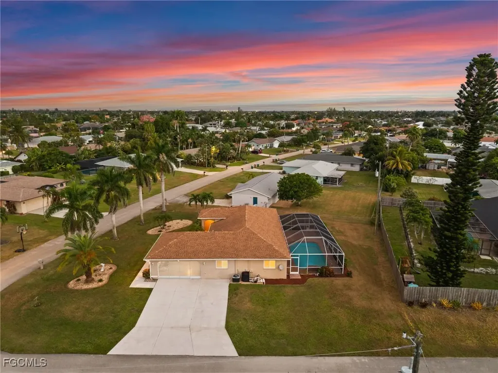 302 SE 34th Street Cape Coral FL 33904